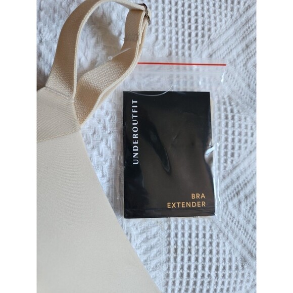 NWT UNDEROUTFIT Satin Grace Bra #1258 SAND 3D Molded $69 Sz 2XL 42 DD/ E - Picture 5 of 8